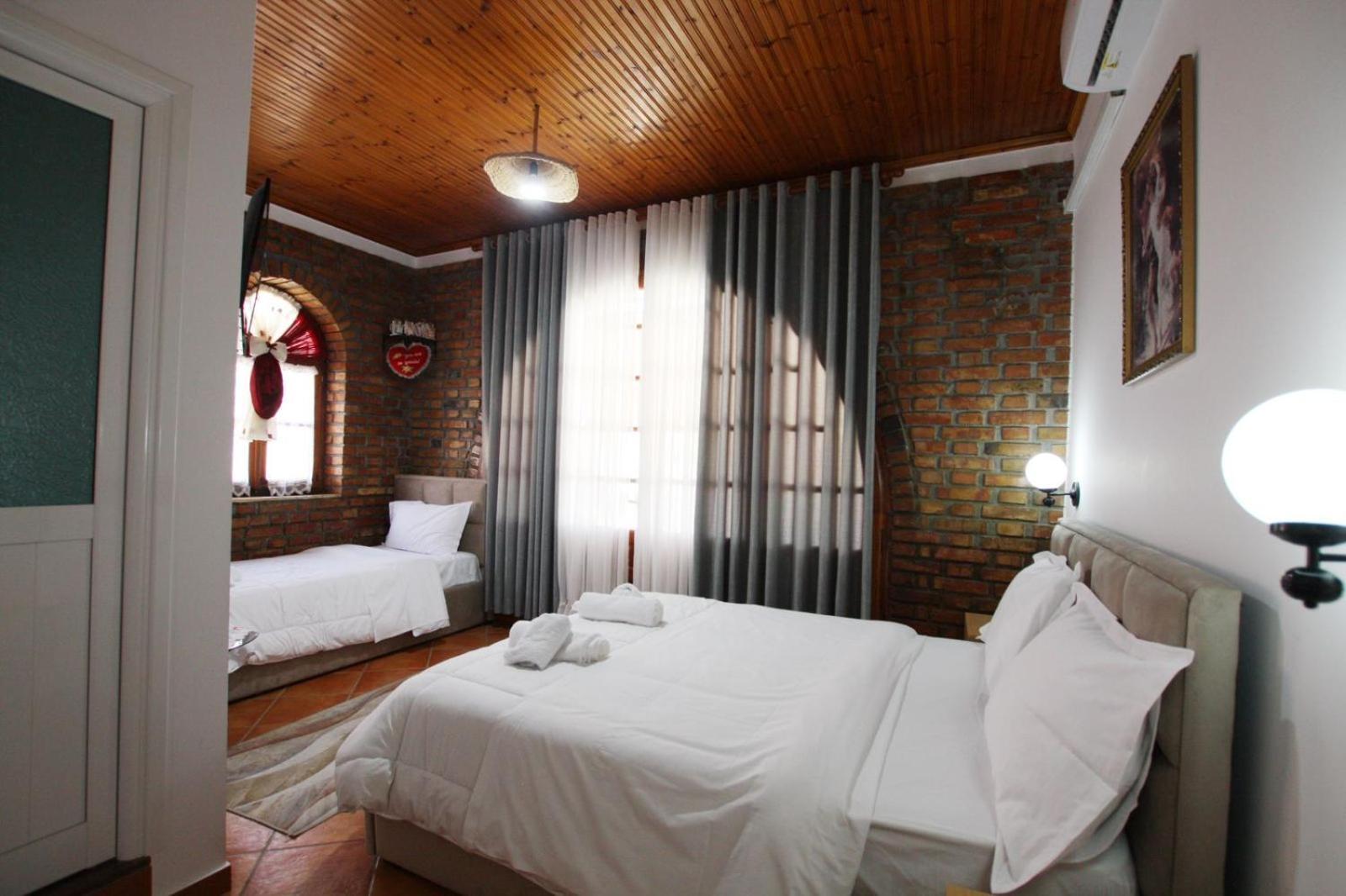 Hotel Boutique Buzi Berat Exteriér fotografie